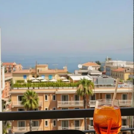 Luxe Sur 4*