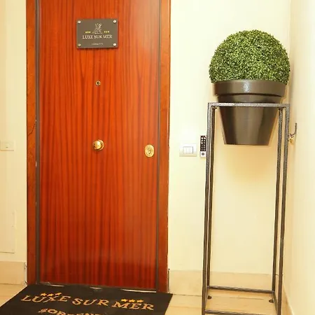 Luxe Sur לינה וארוחת בוקר 4*