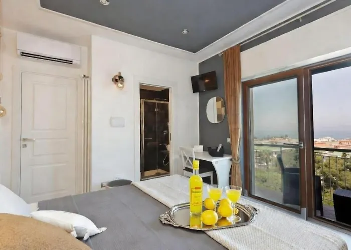 Luxe Sur Frühstückspension 4*